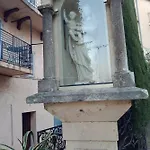 Cadre De Rêve Vous Faites Le Ménage- Very Good Prices But Have To Clea-n Th-e Flat *