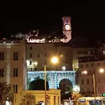 Cadre De Rêve Vous Faites Le Ménage- Very Good Prices But Have To Clea-n Th-e Flat * Cannes