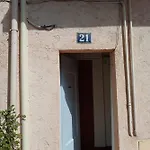 Cadre De Rêve Vous Faites Le Ménage- Very Good Prices But Have To Clea-n Th-e Flat Apartamento *