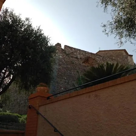 Apartment Cadre De Reve Vous Faites Le Menage- Very Good Prices But Have To Clea-n Th-e Flat