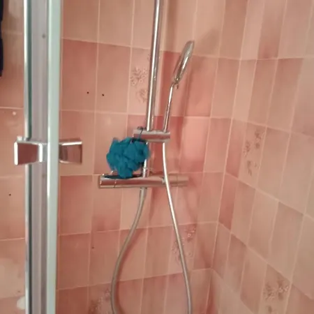 Apartment Cadre De Reve Vous Faites Le Menage- Very Good Prices But Have To Clea-n Th-e Flat *