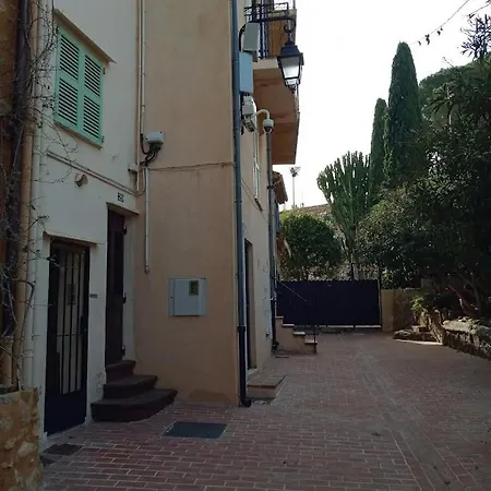 Apartment Cadre De Reve Vous Faites Le Menage- Very Good Prices But Have To Clea-n Th-e Flat Cannes