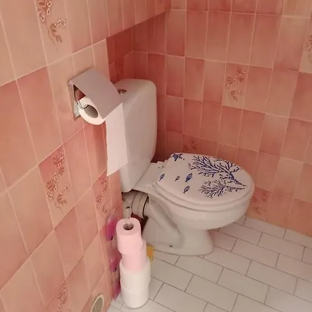 Apartment Cadre De Reve Vous Faites Le Menage- Very Good Prices But Have To Clea-n Th-e Flat