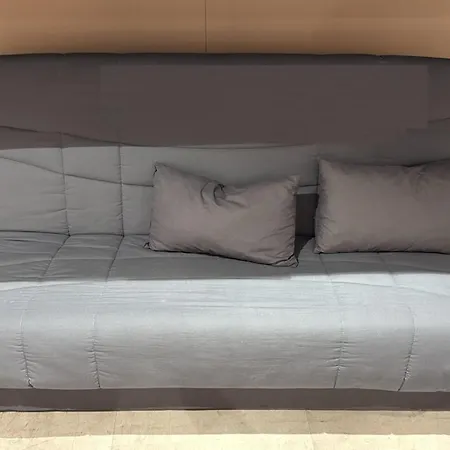 Cadre De Reve Vous Faites Le Menage- Very Good Prices But Have To Clea-n Th-e Flat Appartamento