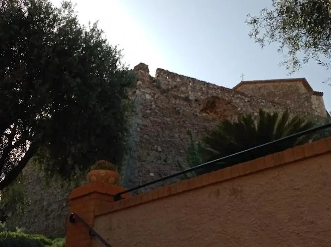 Apartment Cadre De Reve Vous Faites Le Menage- Very Good Prices But Have To Clea-n Th-e Flat
