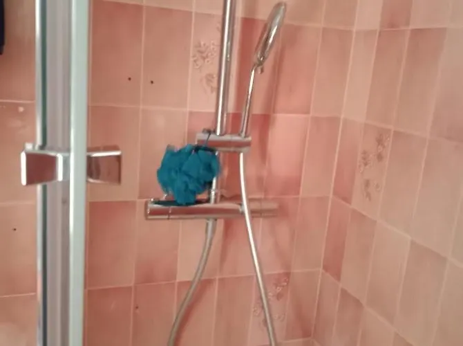 Apartment Cadre De Reve Vous Faites Le Menage- Very Good Prices But Have To Clea-n Th-e Flat *